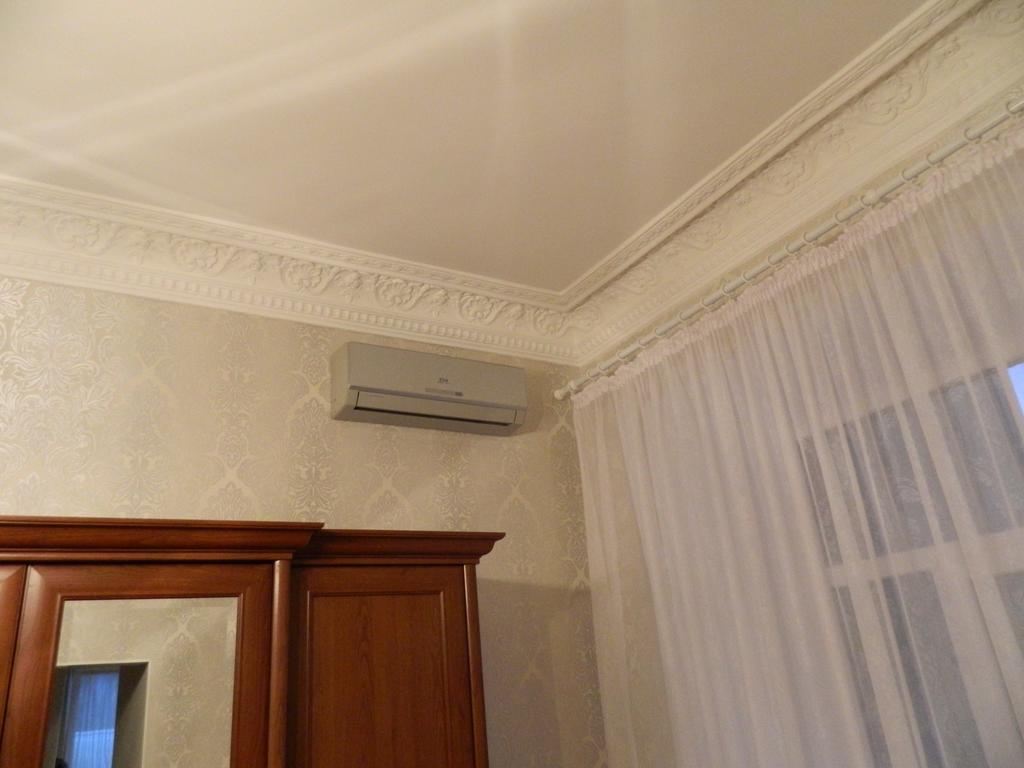 Apartment On Deribasovskaya 18 Odesa Exterior photo